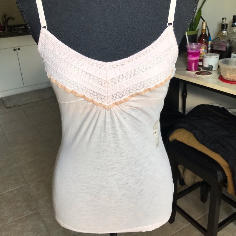 Y2k NWT Abercrombie pale pink babydoll embroidered tank top.
